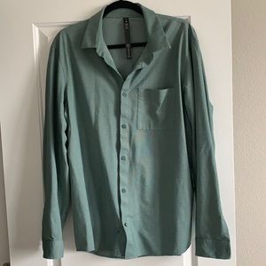 Lululemon Men’s XL Commission button down